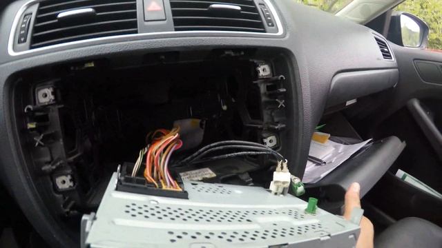 FALLA EN EL RADIO VOLKSWAGEN. POSIBLE FALLA Y REPARACION! смотреть онлайн