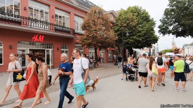 A Walk in Sopot, Poland, from Monte Cassino Street to the Beach and the Pier, the longest in Europe смотреть онлайн