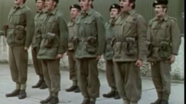 Monty Python Season 2 Episode 9-2 смотреть онлайн