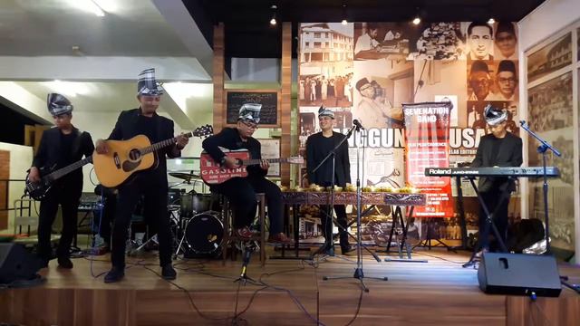 luis fonsi - despacito (cover ) - sevenation band at utusan online смотреть онлайн