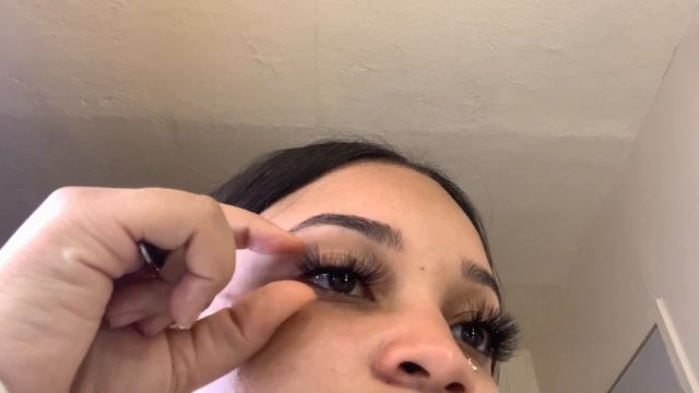 DIY Individual EYELASH EXTENSIONS (at home) | Kelly Kellss смотреть онлайн