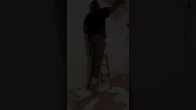Satisfying Popcorn Ceiling Removal+Recessed Lighting Installation #subscribe #satisfying #viral смотреть онлайн