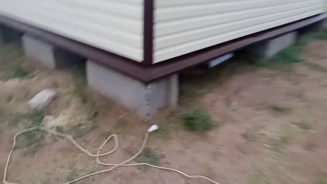 начал монтаж отливов фундамента смотреть онлайн