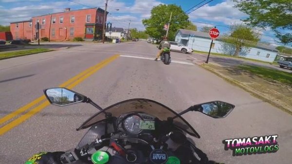 Kawasaki Ninja ZX6R vs ZX10R