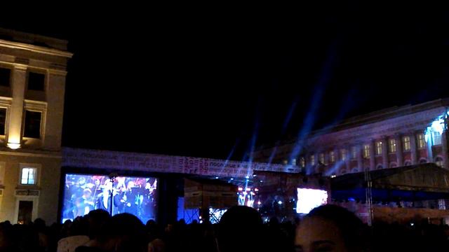 Данила Козловский на Дворцовой площади СПБ,25.09.2 смотреть онлайн