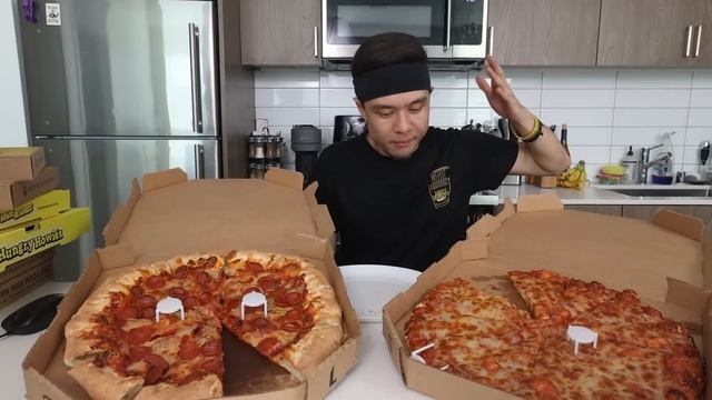 What is the Best Fast Food PIZZA?? (Tier list - Dominos, Papa John's, Hungry Howie's...) смотреть онлайн