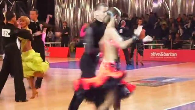 Степанцов Дмитрий- Сенькова Екатерина ча-ча.AVI смотреть онлайн