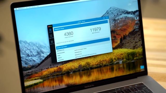 2018 MacBook Pro Hands-on: New Features Tested! смотреть онлайн
