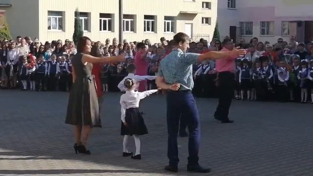 Танец 69 школа 02.09.2019 Гомель смотреть онлайн