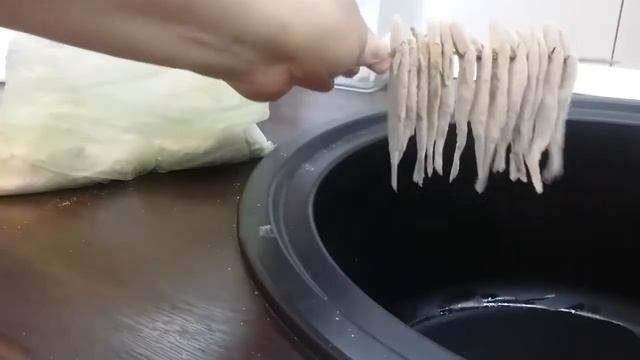 ПИТЕРСКАЯ (Ладожская) КОРЮШКА!!! ПУШКА СПОСОБ - пожарить мелкую рыбку и не сломать ее!!! смотреть онлайн