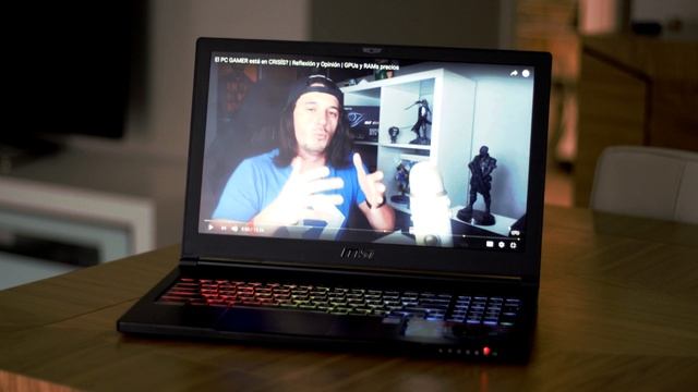 Portatil Gaming MSI GS63VR 7RF 4K | Review y Opinión Laptop Gamer смотреть онлайн