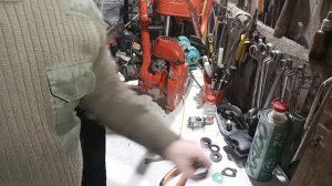 Бензопила Дружба, переделка под карбюратор от триммера 43-52 кубика.