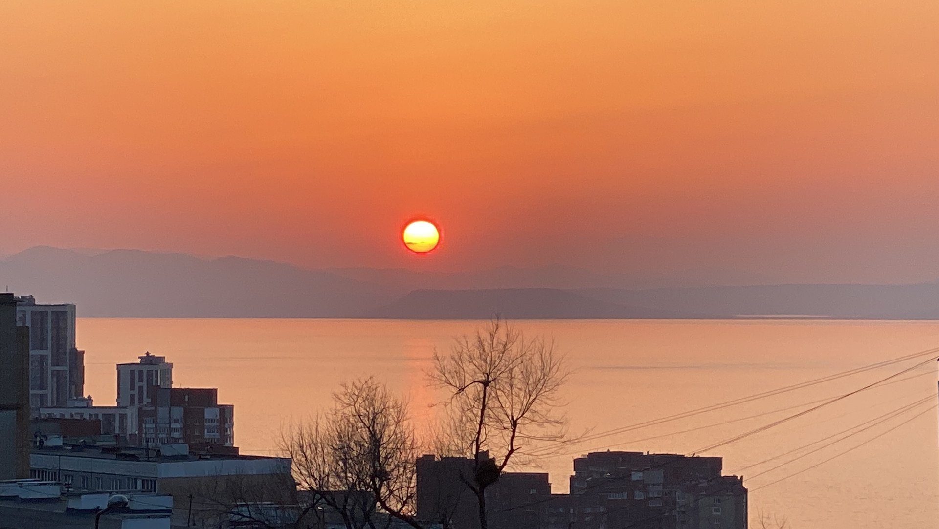 «Окунуться в волшебство». От заката до потрясающего отдыха на берегу моря! 8 апреля 2024 г. смотреть онлайн