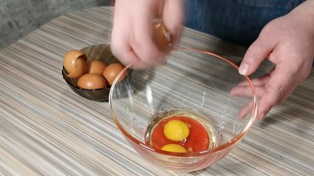 ВКУСНЫЙ ЗАВТРАК ЗА 20 МИНУТ(ГОТОВИМ ФРИТТАТУ С ВЕТЧИНОЙ И СЫРОМ)//ПОЛЕЗНЫЙ ЗАВТРАК ДЛЯ ВСЕЙ СЕМЬИ смотреть онлайн