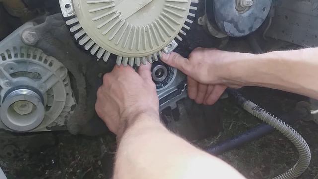 Замена лобового сальника мерседес 7 смотреть онлайн