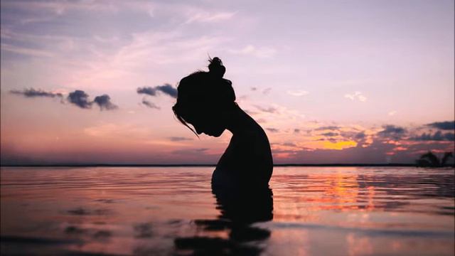 Most Emotional Music - "Thinking Of Her" (Piano /Cello) смотреть онлайн