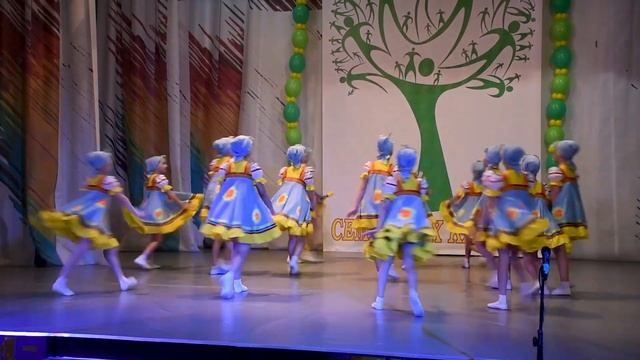 Dance ensemble Rosinka/Ансамбль танца Росинка смотреть онлайн