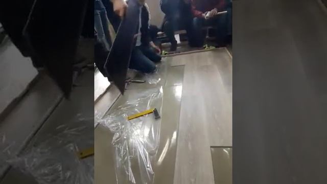 Cеминар от Wineo - подожка, виниловая пвх-плитка, укладка с фиксацией и ремонт плитки (28.03.2018) смотреть онлайн