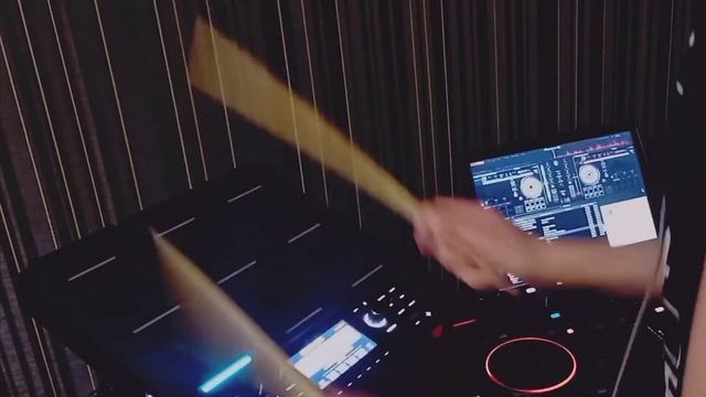 DJ GRA@L диджей с электронными барабанами [новое звучание хитов] Jonny - Комета смотреть онлайн