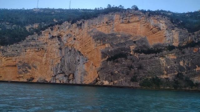 Неизвестная Испания. Прогулка на корабле в Кофрентесе - 1 из 2. смотреть онлайн