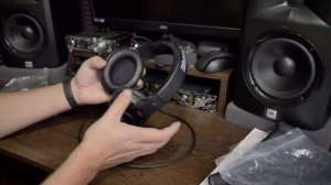 Студийные наушники Shure SRH 440