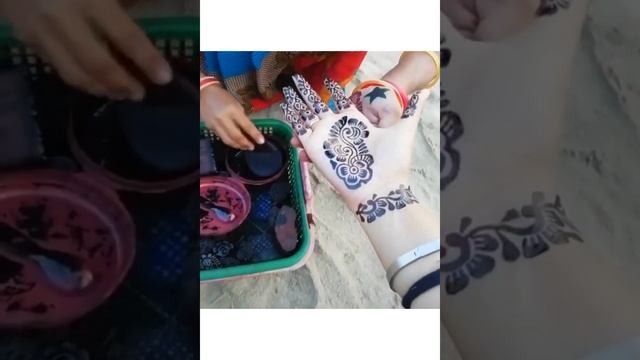 Instant stamping mehndi design | childhood memories | quick mehndi design through stamps смотреть онлайн