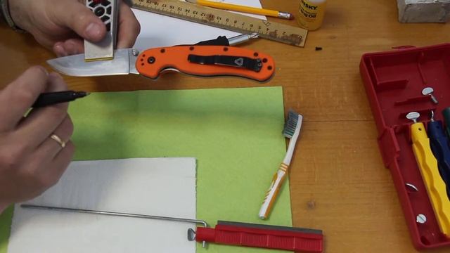 Как правильно заточить нож набором Lansky Sharpening System точим нож Ontario Rat 1