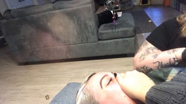 AT HOME NIPPLE TATTOO PAIN REACTION смотреть онлайн
