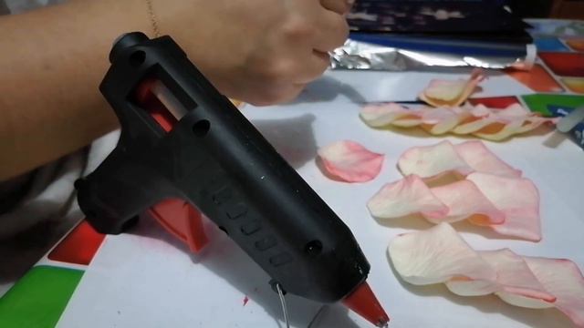 Роза из фоамирана смотреть онлайн