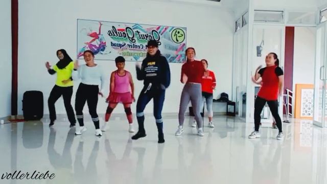 UP - INNA x Sean Paul Dance Voller Liebe смотреть онлайн