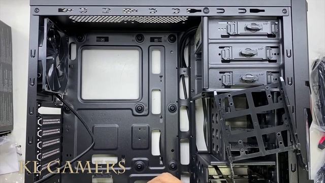 Intel Core I7 9700K GIGABYTE B365M DS3H ADATA Cooler Master HYPER H411R Thermaltake Versa H21 Build