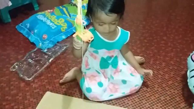 Diva Review Fishing Toys & Flashing Finger Spinner смотреть онлайн