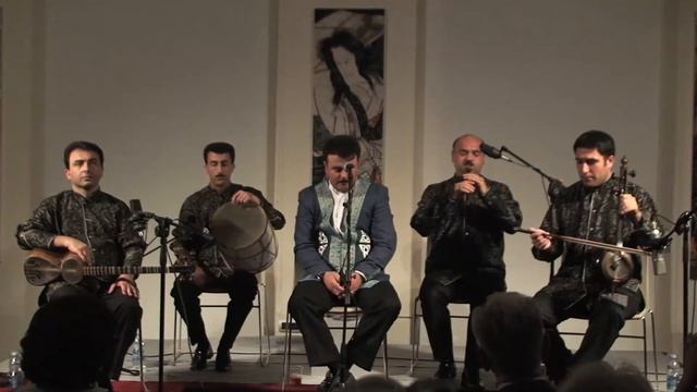 Gochag Askarov and Turan Ensemble - Kuchelere su sepmishem (I watered the street) смотреть онлайн