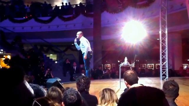 Andrea Pucci ( centro commerciale Campania ) смотреть онлайн