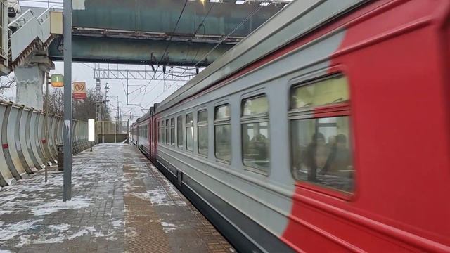 "Бывшая из Лобни" Электропоезд ЭД4М-0323 сообщением: Серг. Посад - Москва смотреть онлайн