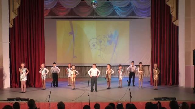 Вокальные группы Конопушки, Бусинки, Мажоры песня Мама помогалочка смотреть онлайн