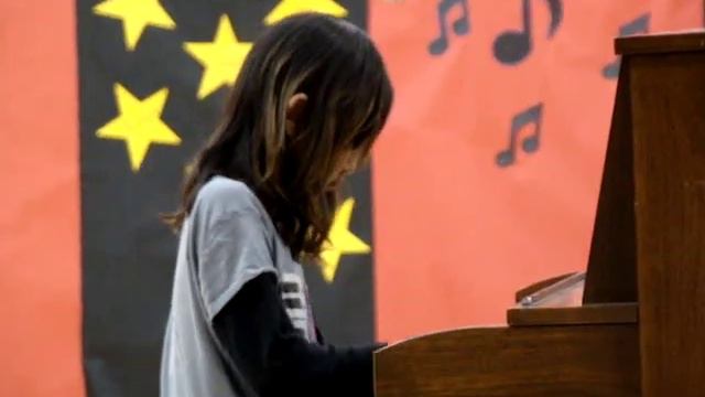 Grace-1st talent show at Pinon Elementary смотреть онлайн
