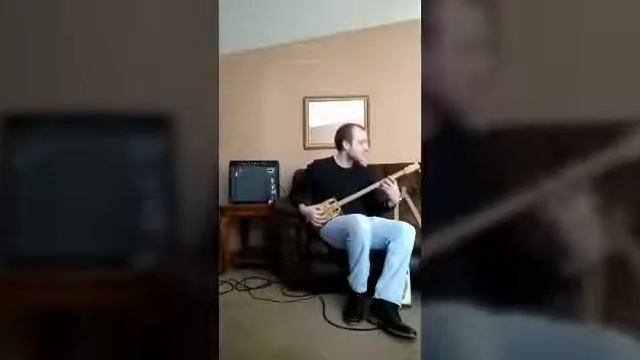 3 string Electric Cigar Box Guitar and fretless bass sampling смотреть онлайн