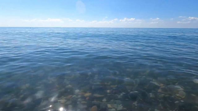 Kvariati,July 2022.Квариати, июль 2022.Морская вода прозрачная как родник и пахнет свежими огурцами смотреть онлайн