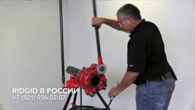 Резьба на трубах до 4 дюймов. Клупп 141 и трещетка D-1440. смотреть онлайн