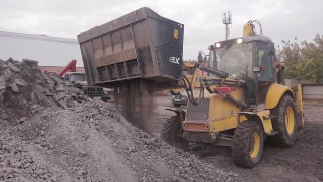 Переработка асфальта дробильным ковшом КОВШ ДРОБИЛКА SIMEX CB2000 на экскаватор погрузчик смотреть онлайн