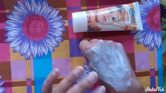 HOLLYWOOD STYLE Sun Block application and review in Urdu смотреть онлайн