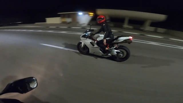 Кристина мотогонщица на Ducati 848 Evo самая крутая мотоциклистка из сочи Motogirl