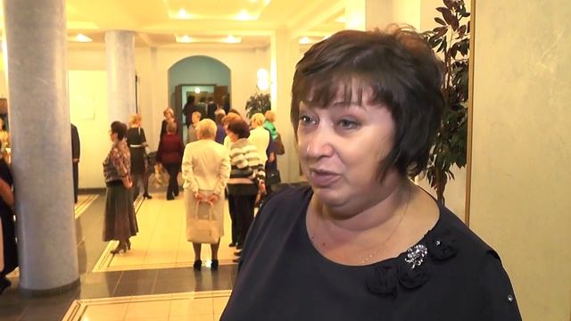 В Соликамске поздравили учителей с профессиональным праздником. смотреть онлайн