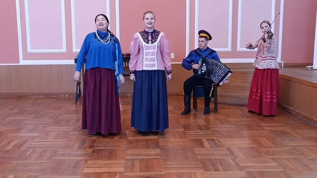 Дуэт Гордиюк Анна и Сулейменова Диляра (г.Астрахань) - "Шла молодка из гостей" смотреть онлайн