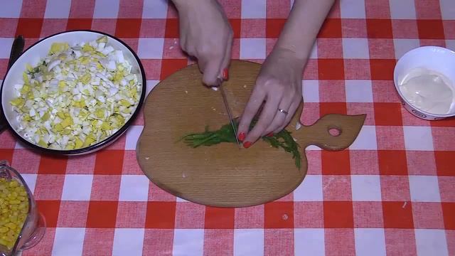 Крабовый салат классический без риса с огурцом смотреть онлайн