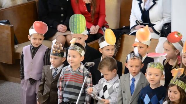 Осень,осень наступила,листья осыпаются смотреть онлайн