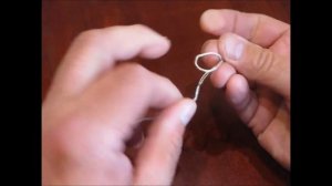 Как привязать крючок к поводку