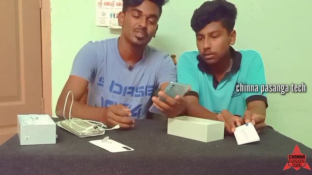Vivo S1 UNBOXING in Tamil / UNBOXING and review with fun / chinna Pasanga tech смотреть онлайн
