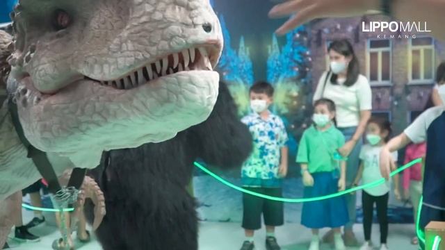 The first ever immersive dino experience "Dino Xscape" смотреть онлайн